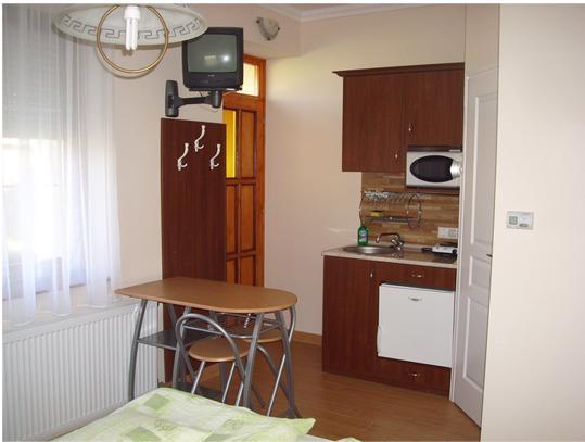 Nemeti Apartmanhaz Apartment ไฮจ์ดุสโซบอสโล ห้อง รูปภาพ